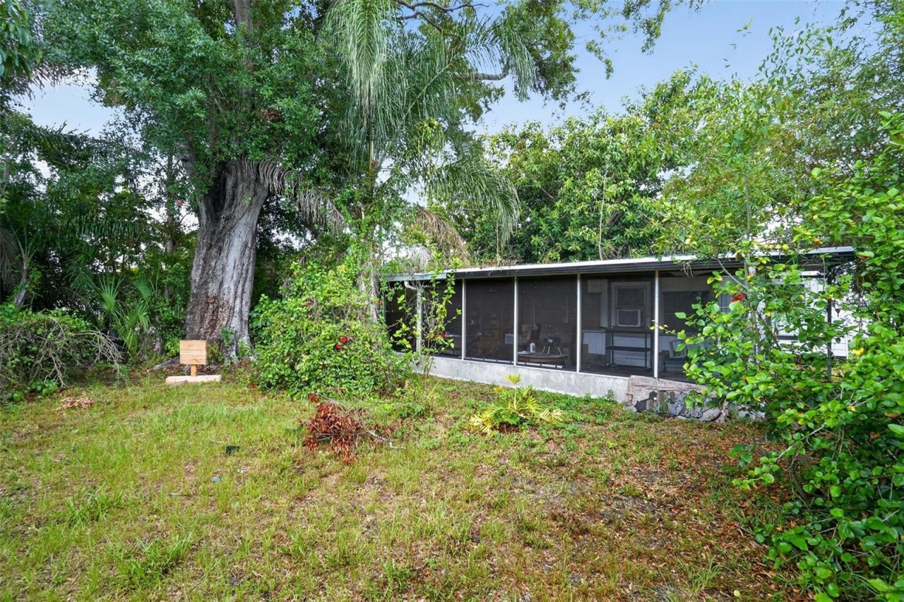 509 Domino Drive N, Ruskin, FL 33570 Photo
