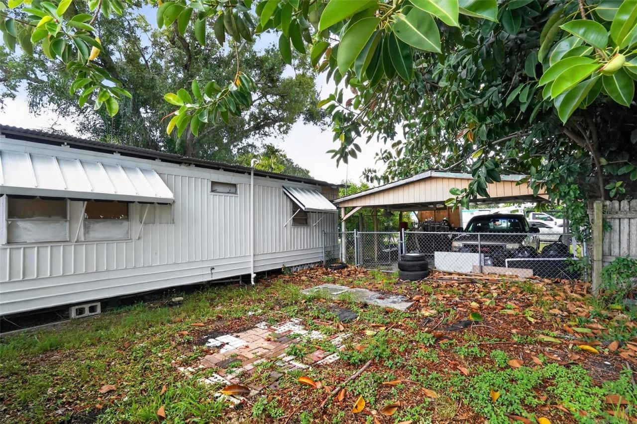 509 Domino Drive N, Ruskin, FL 33570 Photo