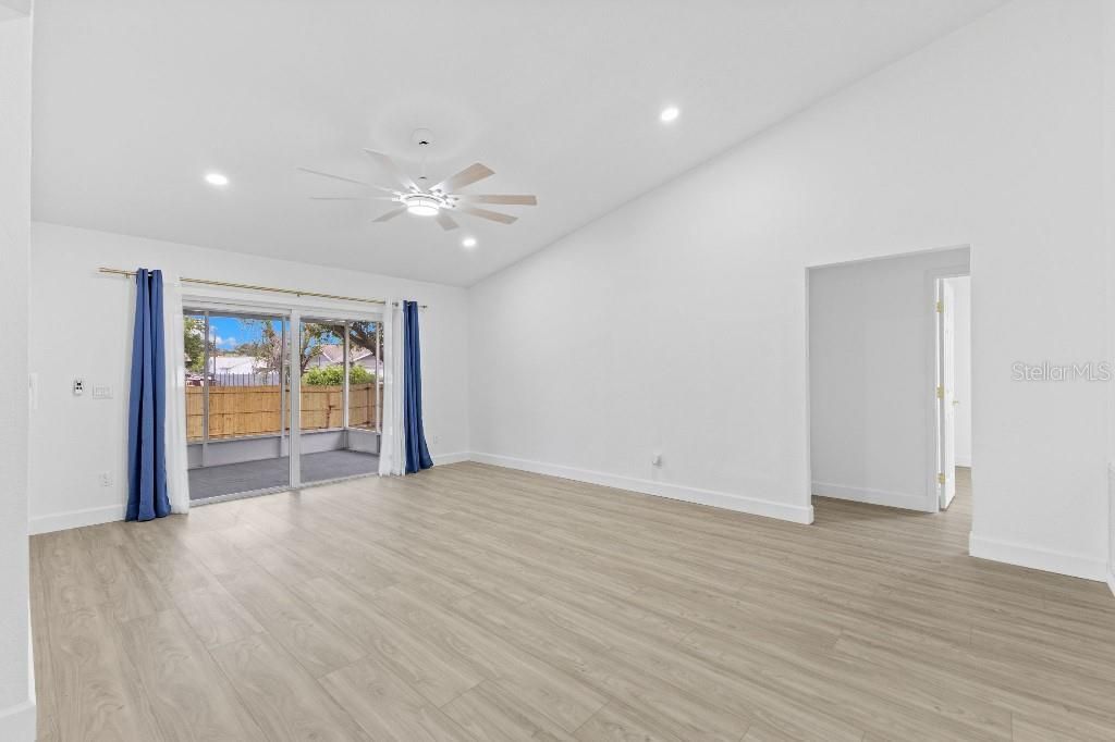 5690 25th Street Circle E, Bradenton, FL 34203 Photo