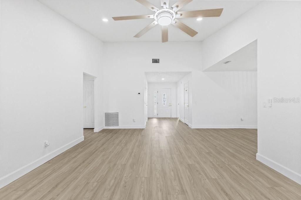 5690 25th Street Circle E, Bradenton, FL 34203 Photo