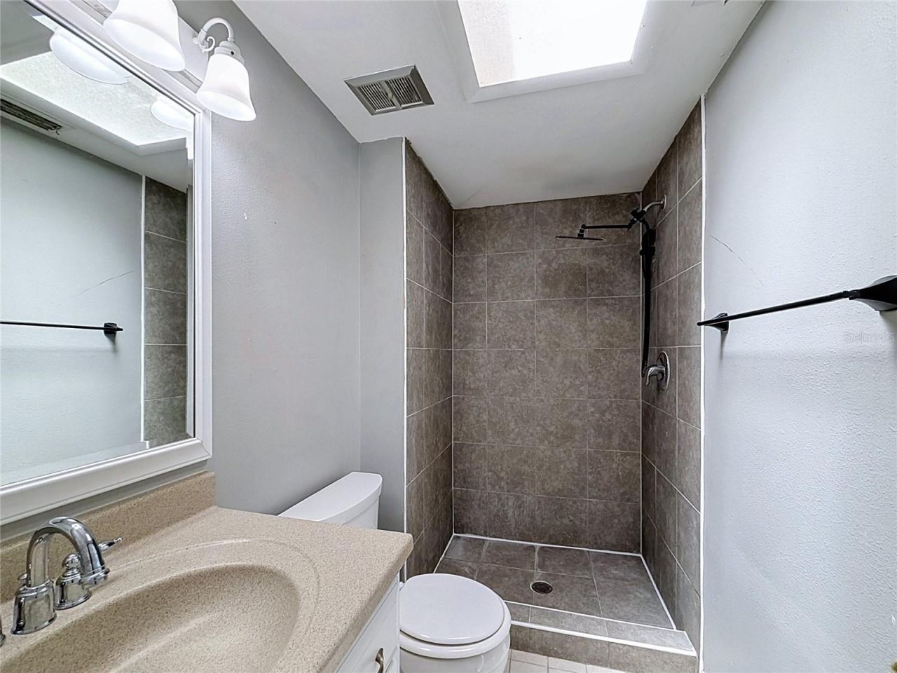 15708 Woodcock Place , Tampa, FL 33624 Photo