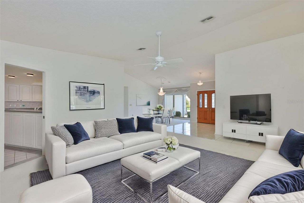 1927 E View Drive , Sun City Center, FL 33573 Photo