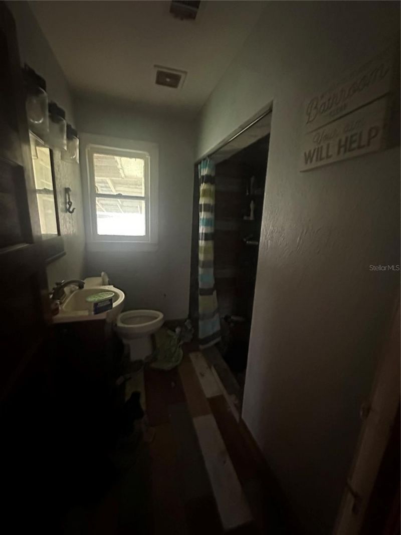 237 Broad Street , Masaryktown, FL 34604 Photo