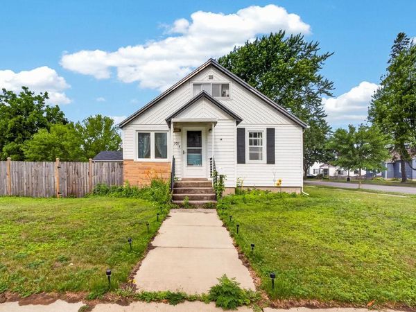 301 BURNS STREET, Marinette, WI 54143
