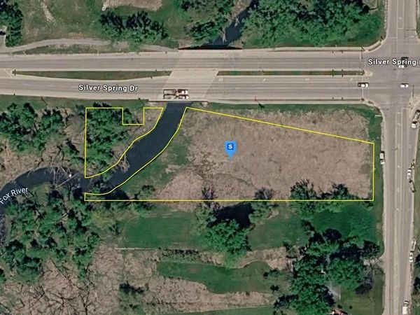 N56W20225 Silver Spring Dr, WI 53051