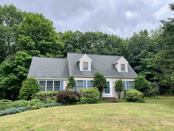 10 Forest Drive, East Kingston, NH 03827