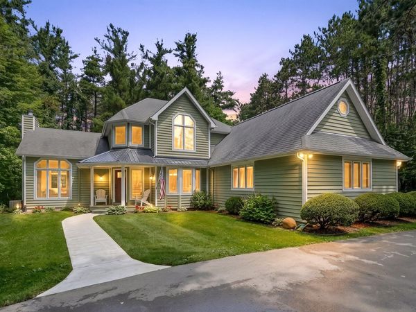 8120 Glenwynd Drive, Kalamazoo, MI 49009