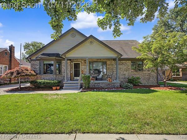 23141 Nona Street, Dearborn, MI 48124