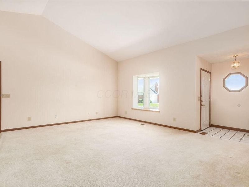 1146 Old Farm Lane, Springfield, OH 45503 Photo 7