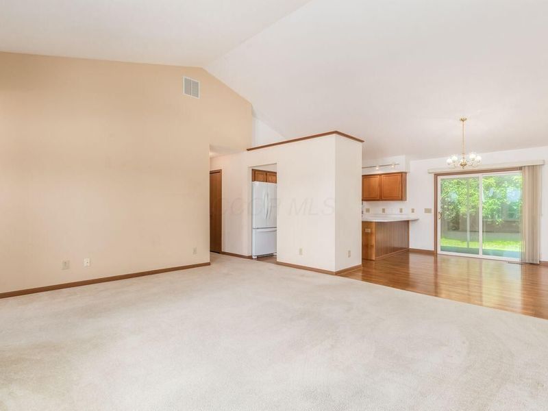 1146 Old Farm Lane, Springfield, OH 45503 Photo 8