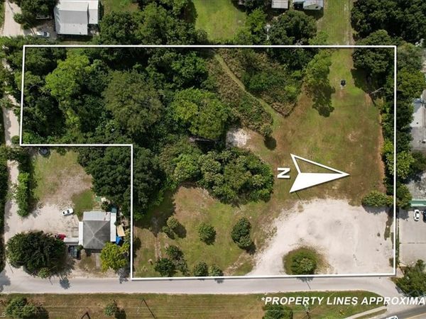 207 N 15th ST , IMMOKALEE, FL 34142