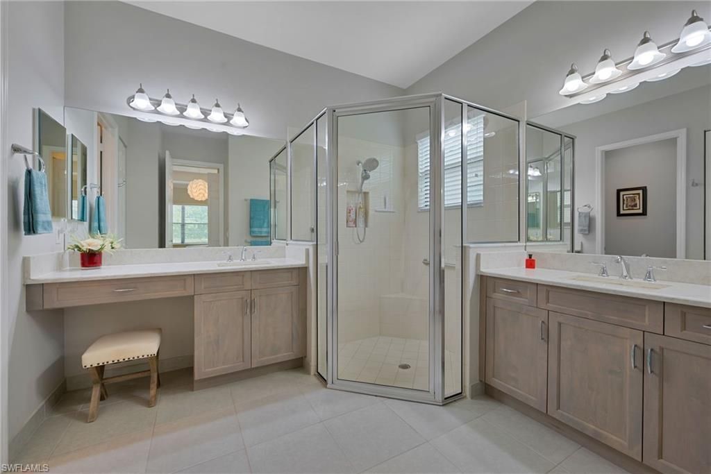13322 Silktail Dr , Naples, FL 34109 Photo