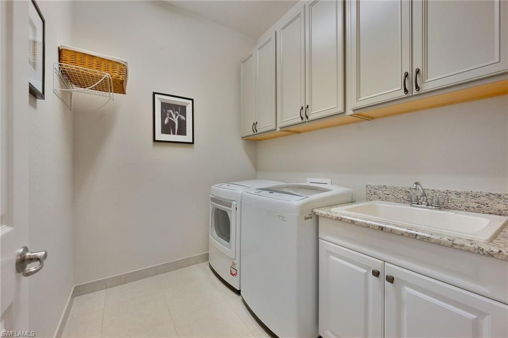 13322 Silktail Dr , Naples, FL 34109 Photo