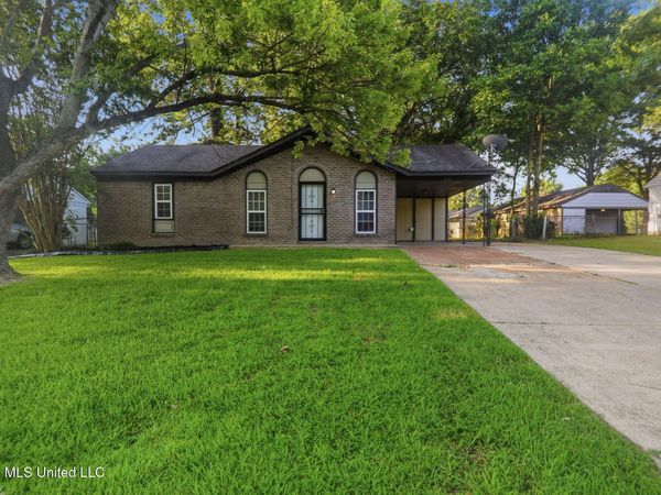 3135 Forest Glen Drive, Horn Lake, MS 38637