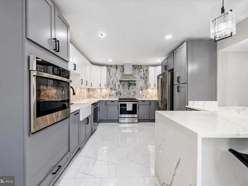 1806 Middleborough Road, Baltimore, MD 21221 Main Photo