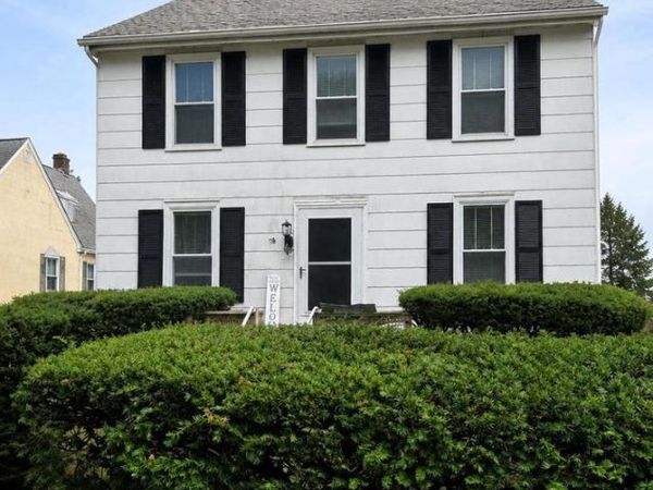 218 E 2ND STREET , AVONDALE, PA 19311