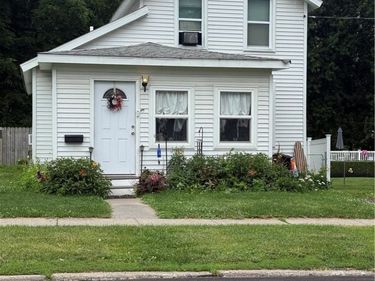 11 Lake Avenue, Auburn, NY 13021