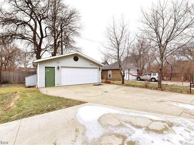 1618 BRANCH Avenue, Cleveland, OH 44113 Photo 13
