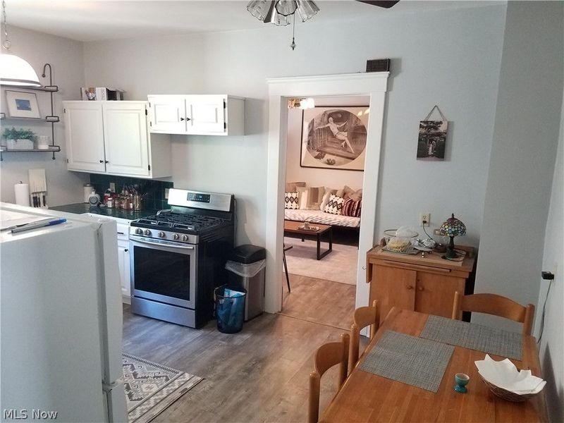 1618 BRANCH Avenue, Cleveland, OH 44113 Photo 9