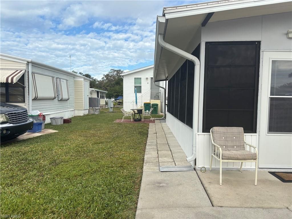 10 Jade Dr , Unit 10J, Naples, FL 34114 Photo