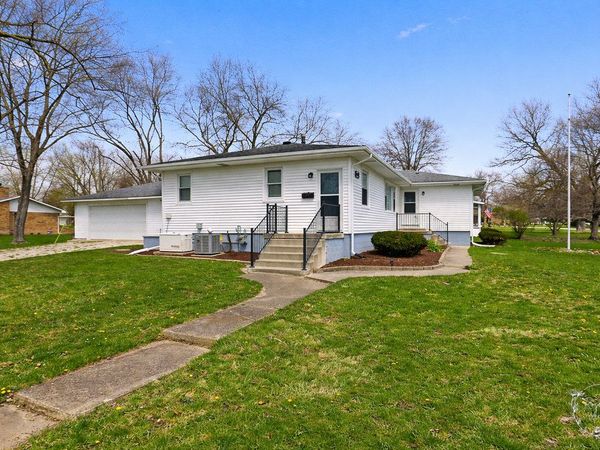 410 S Chicago Street , Rossville, IL 60963