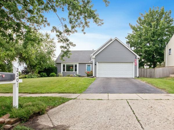 2201 Pontiac Circle , Naperville, IL 60565