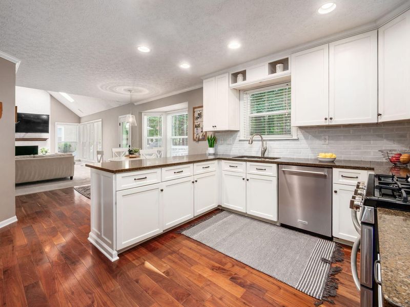 499 Delaneys Circle, Powell, OH 43065 Photo 12