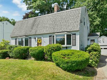 22 Jonathan Lane, Manchester, NH 03104