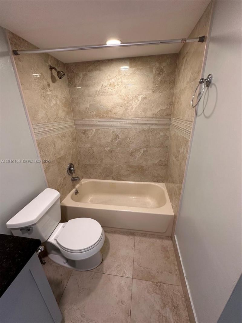9976 Twin Lakes Dr , Unit 35-E, Coral Springs, FL 33071 Photo