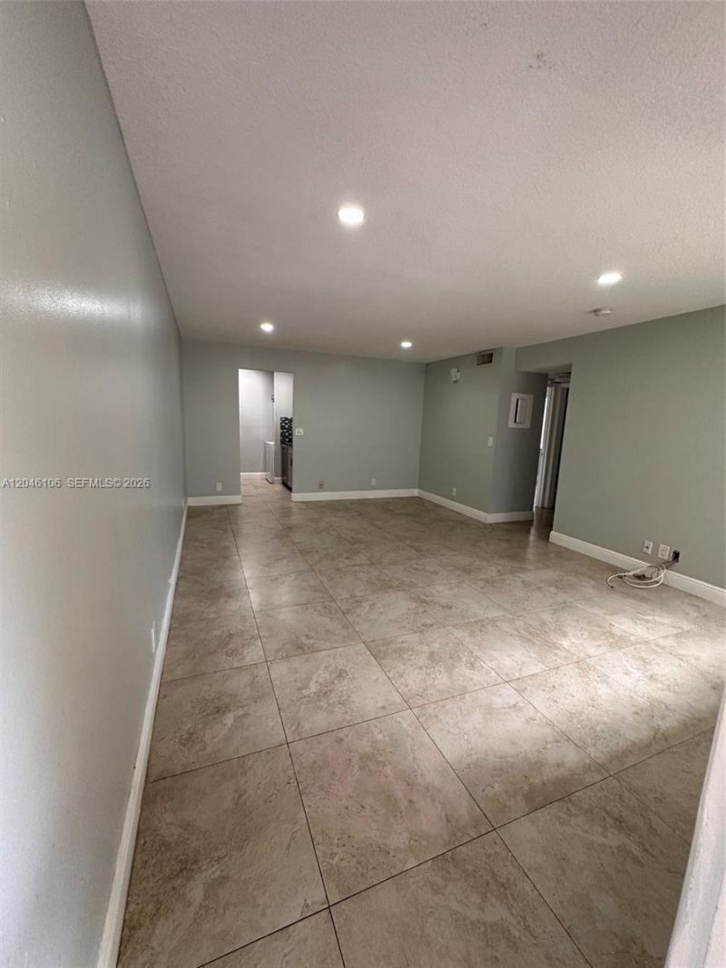 9976 Twin Lakes Dr , Unit 35-E, Coral Springs, FL 33071 Photo