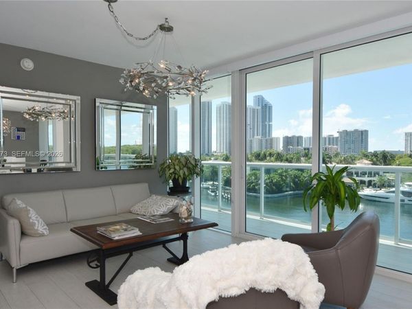 400 Sunny Isles Blvd , Unit 521, Sunny Isles Beach, FL 33160