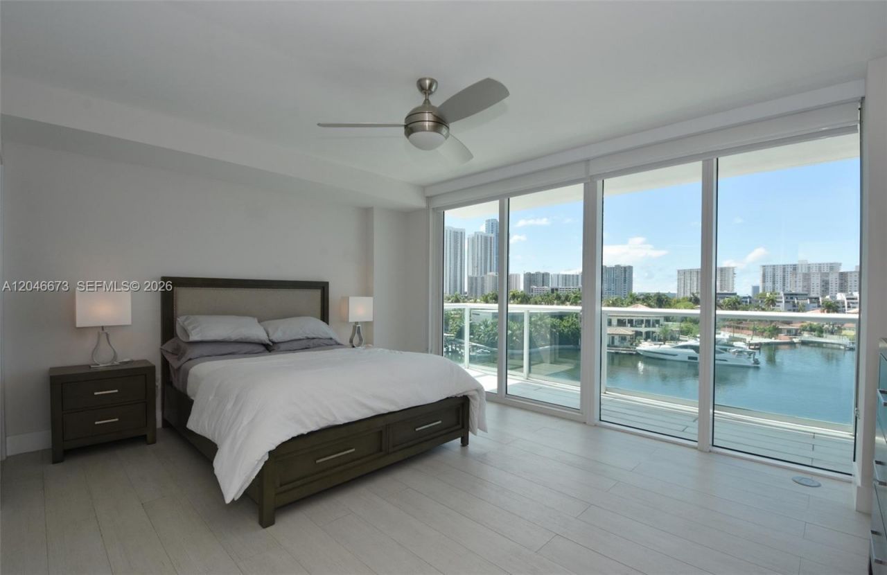 400 Sunny Isles Blvd , Unit 521, Sunny Isles Beach, FL 33160 Photo