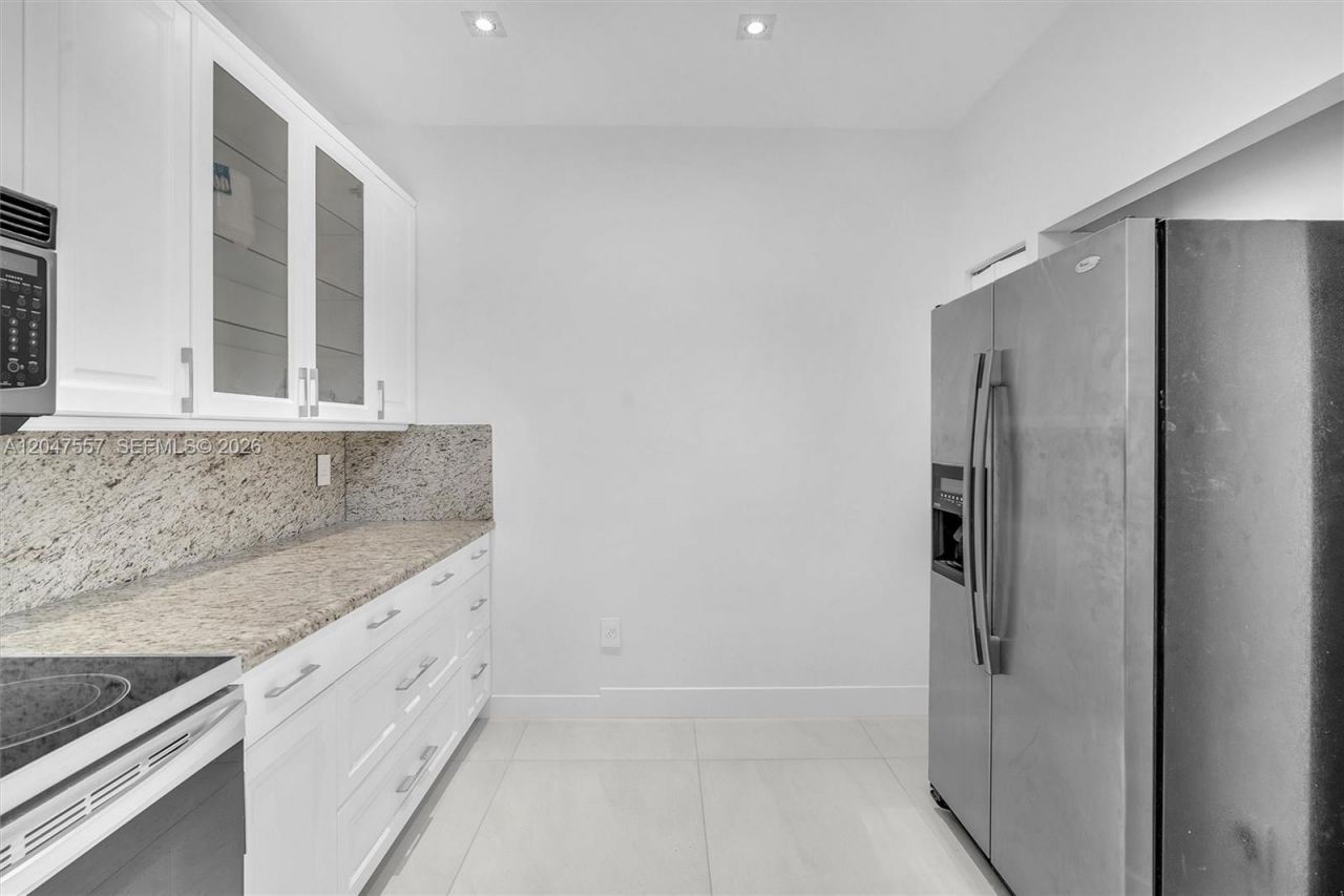 21391 Marina Cove Cir , Unit 14-K, Aventura, FL 33180 Photo