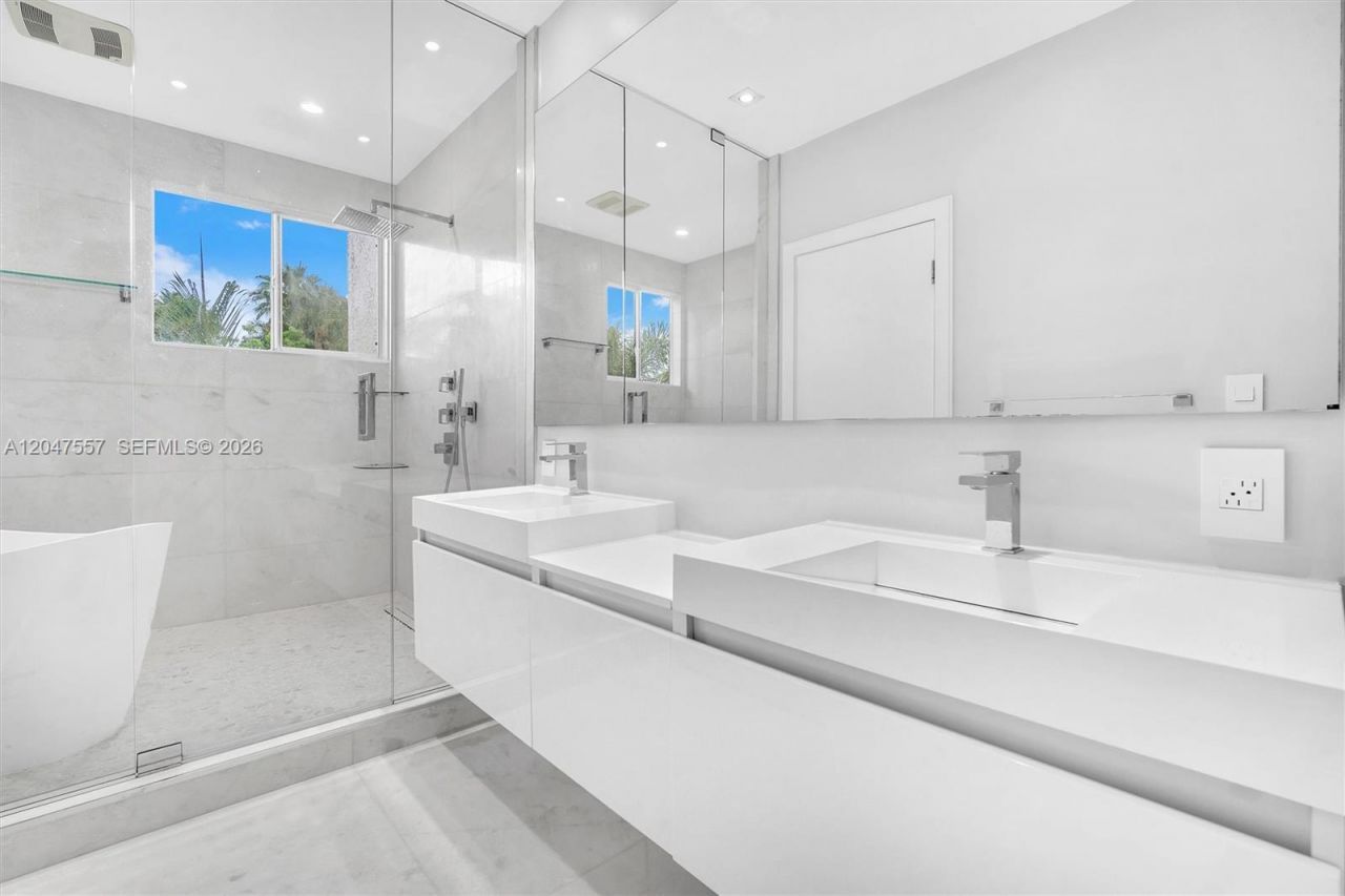 21391 Marina Cove Cir , Unit 14-K, Aventura, FL 33180 Photo
