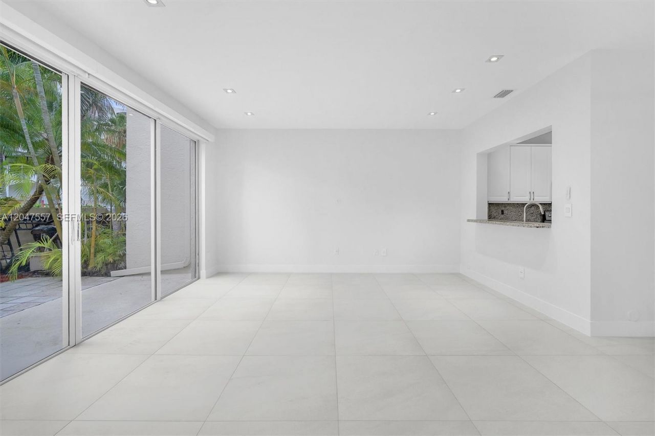 21391 Marina Cove Cir , Unit 14-K, Aventura, FL 33180 Photo