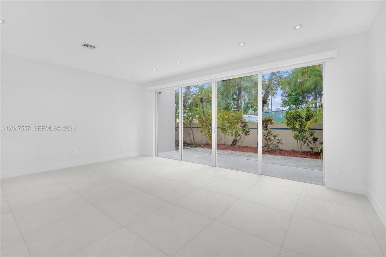 21391 Marina Cove Cir , Unit 14-K, Aventura, FL 33180 Photo