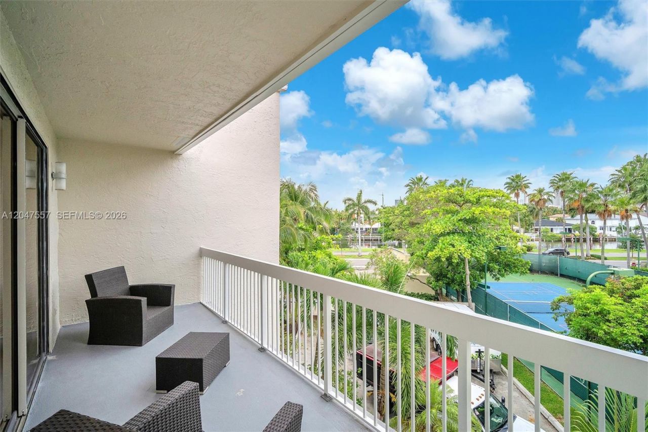 21391 Marina Cove Cir , Unit 14-K, Aventura, FL 33180 Photo