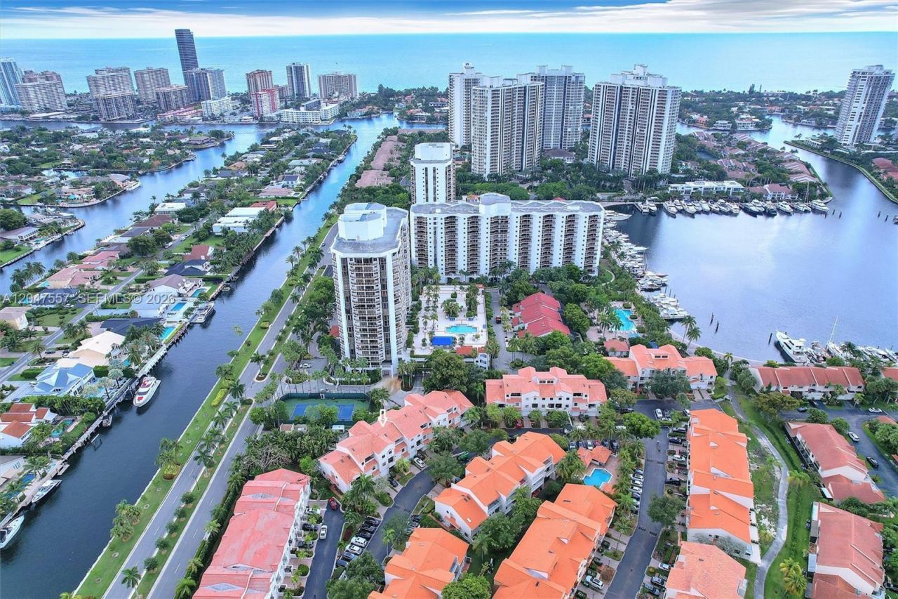 21391 Marina Cove Cir , Unit 14-K, Aventura, FL 33180 Photo