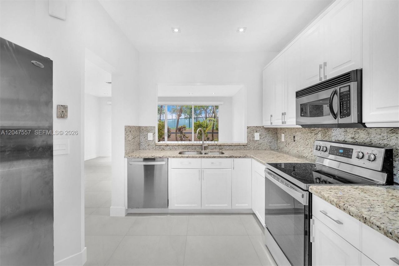 21391 Marina Cove Cir , Unit 14-K, Aventura, FL 33180 Photo