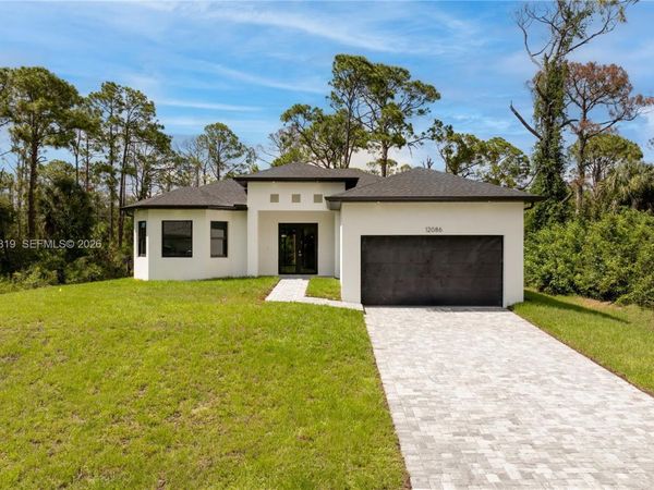 12086 Chamberlain Blvd , Port Charlotte, FL 33953