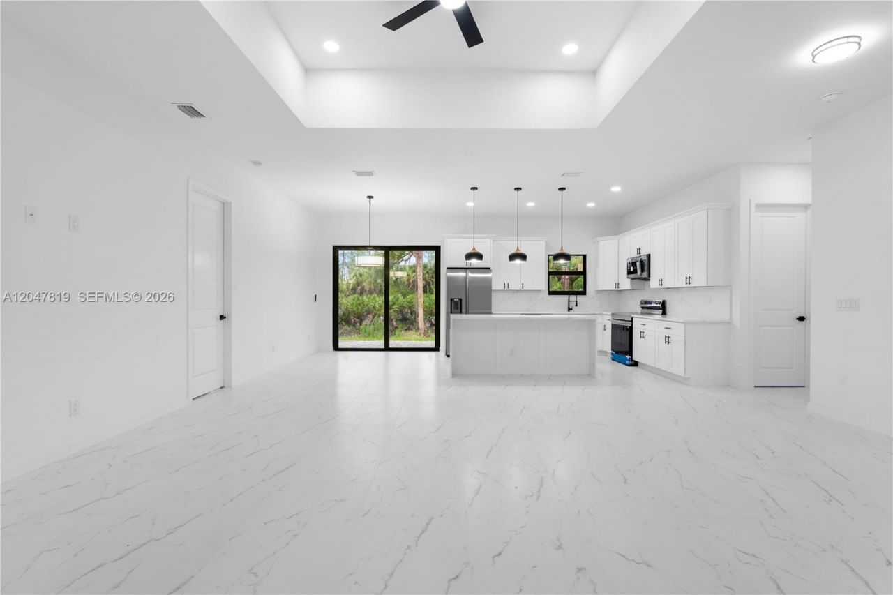 12086 Chamberlain Blvd , Port Charlotte, FL 33953 Photo