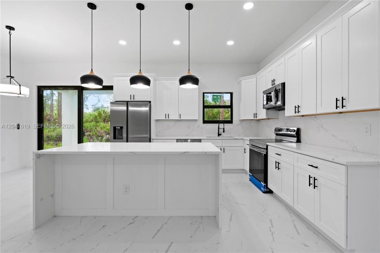 12086 Chamberlain Blvd , Port Charlotte, FL 33953 Photo