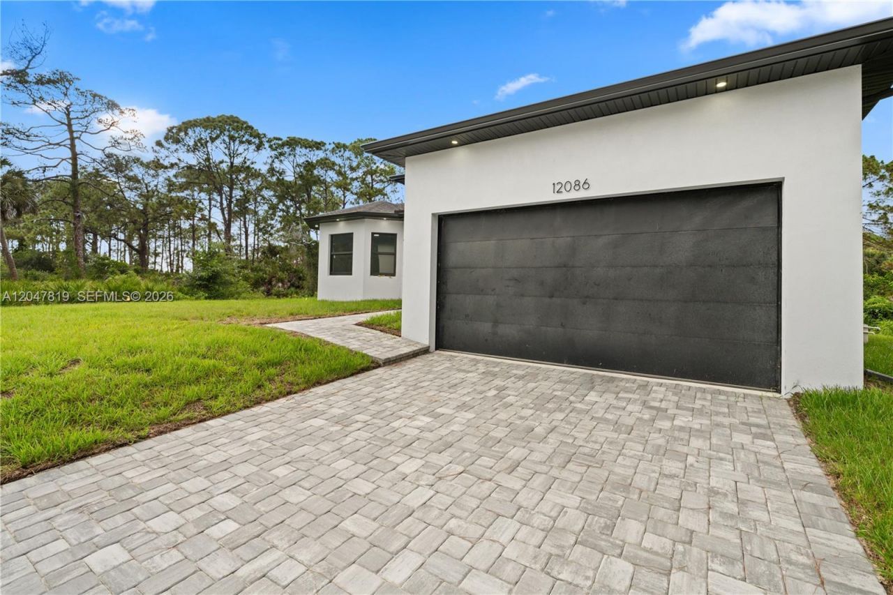 12086 Chamberlain Blvd , Port Charlotte, FL 33953 Photo