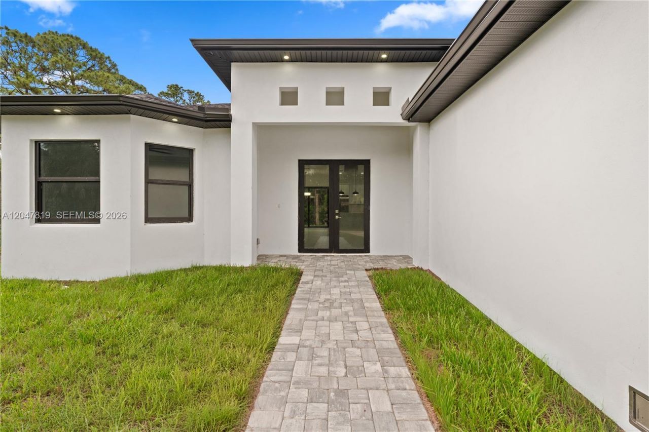 12086 Chamberlain Blvd , Port Charlotte, FL 33953 Photo