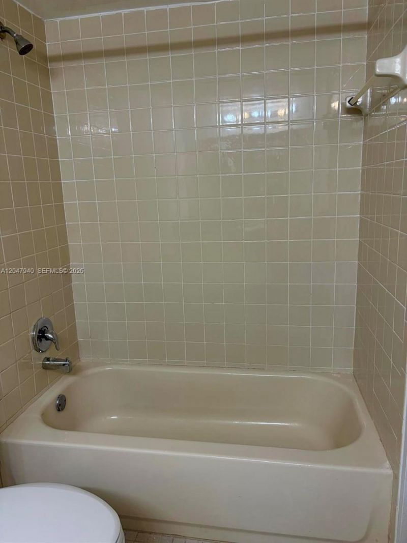 100 NW 76th Ave , Unit 102-2, Plantation, FL 33324 Photo