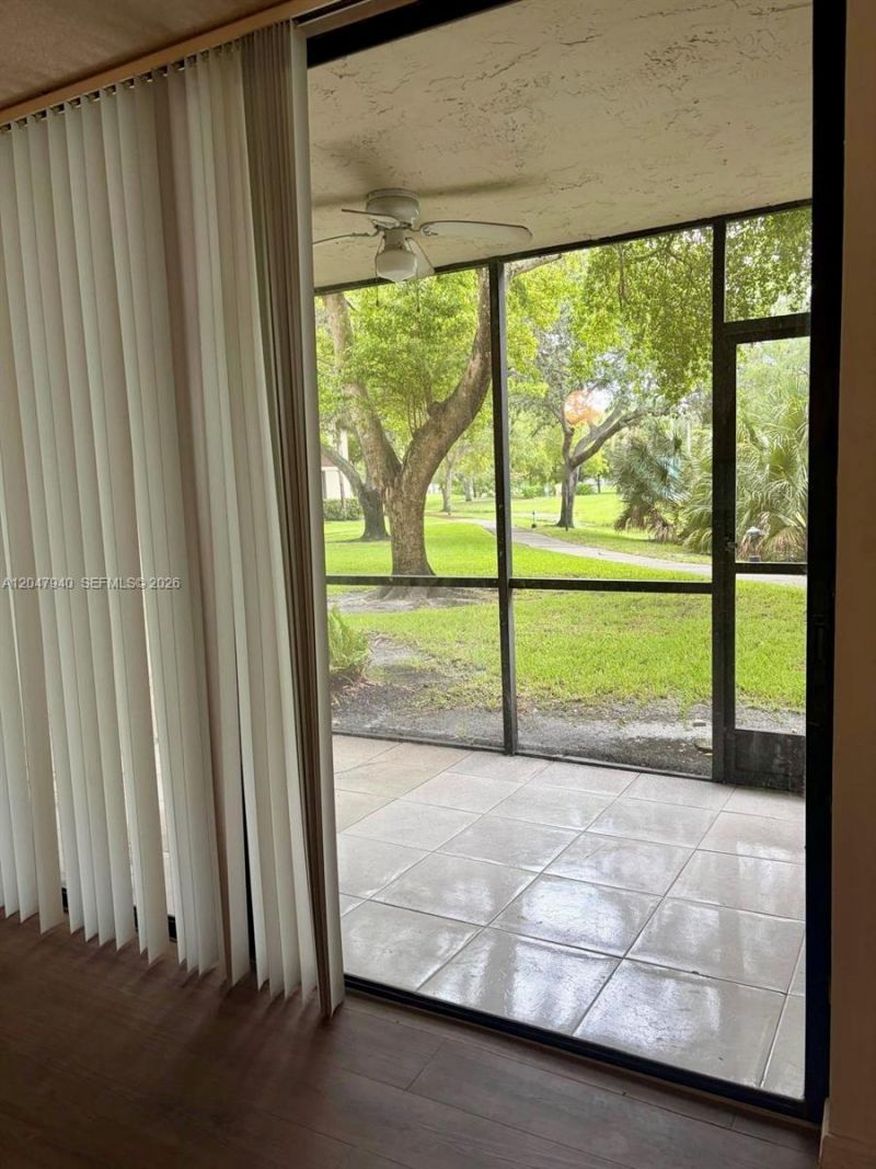 100 NW 76th Ave , Unit 102-2, Plantation, FL 33324 Photo