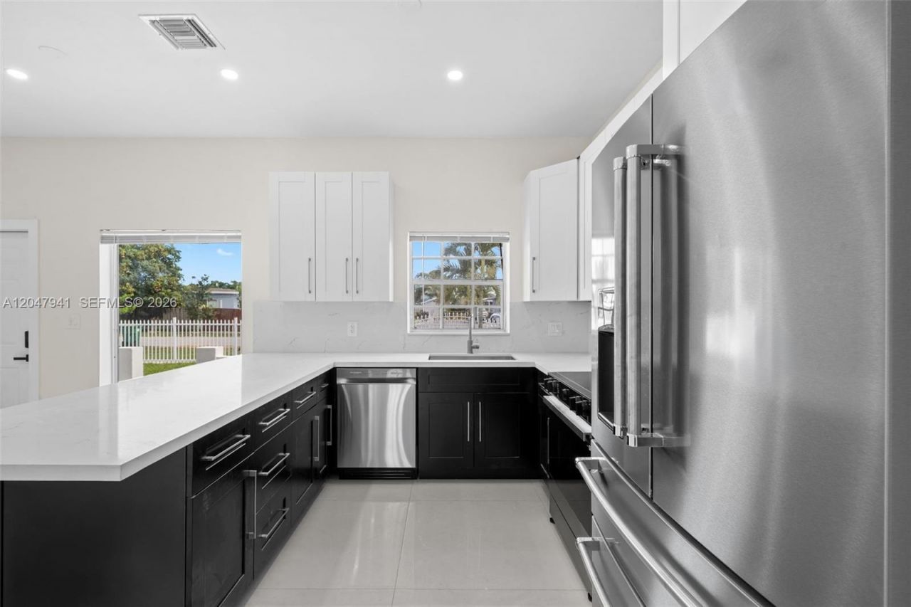 4011 NW 171st St , Miami Gardens, FL 33055 Photo