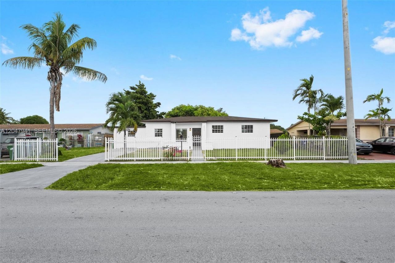 4011 NW 171st St , Miami Gardens, FL 33055 Photo