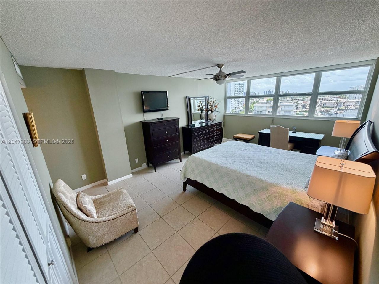 100 Golden Isles Dr, Unit 901, Hallandale Beach, FL 33009 Photo