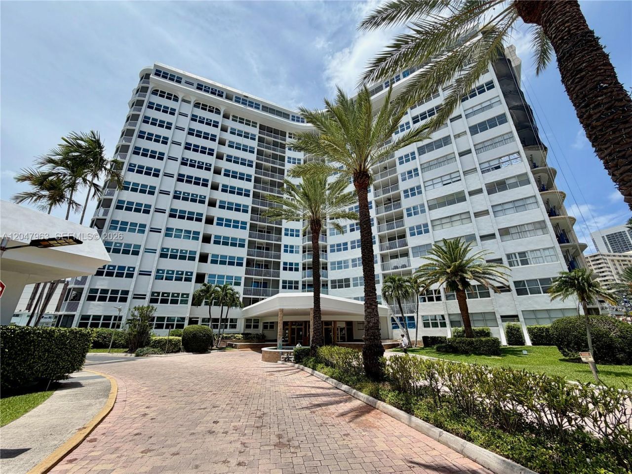 100 Golden Isles Dr, Unit 901, Hallandale Beach, FL 33009 Photo